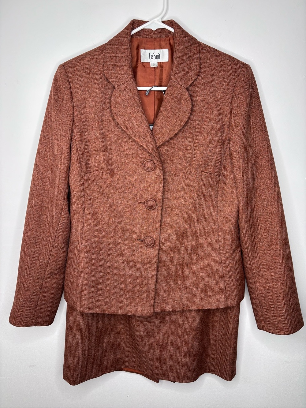 Le Suit 2 Piece Skirt Suit